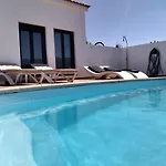 Surfwhitehouse Vila Lajares