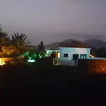 Vila Surfwhitehouse