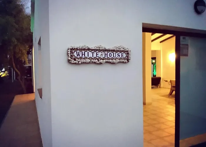 Surfwhitehouse Lajares