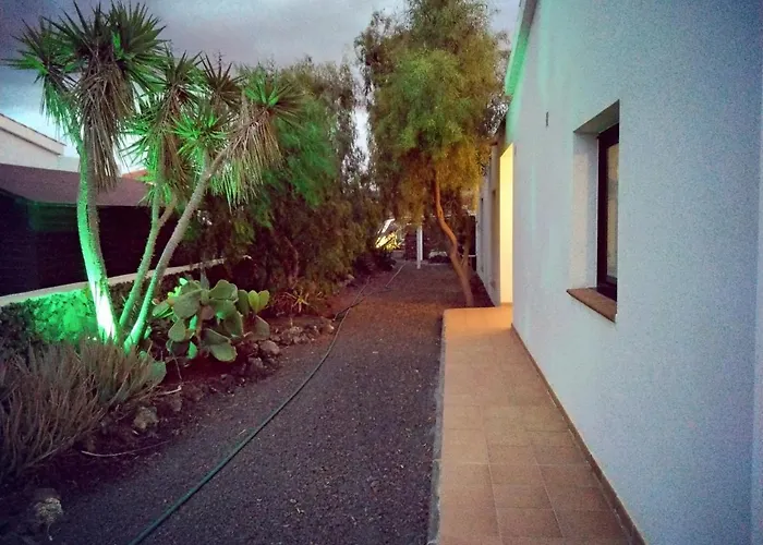 Surfwhitehouse Villa *