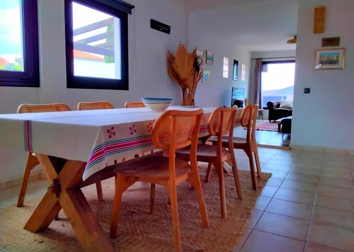 Surfwhitehouse * Lajares