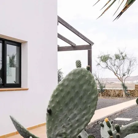 Surfwhitehouse فيلة لاجاريس