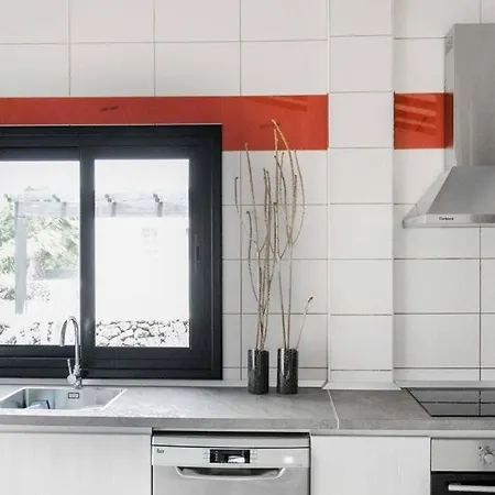 Surfwhitehouse فيلة لاجاريس