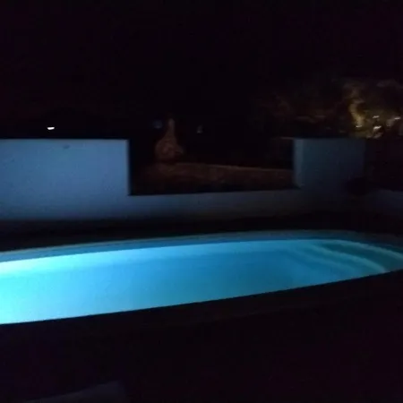 فيلة Surfwhitehouse *