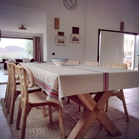 Surfwhitehouse فيلة