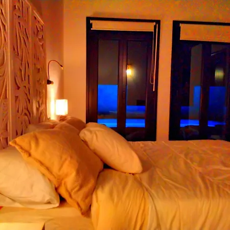 Surfwhitehouse فيلة