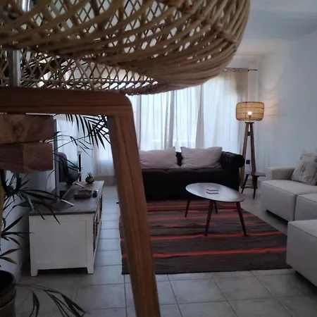 Surfwhitehouse فيلة